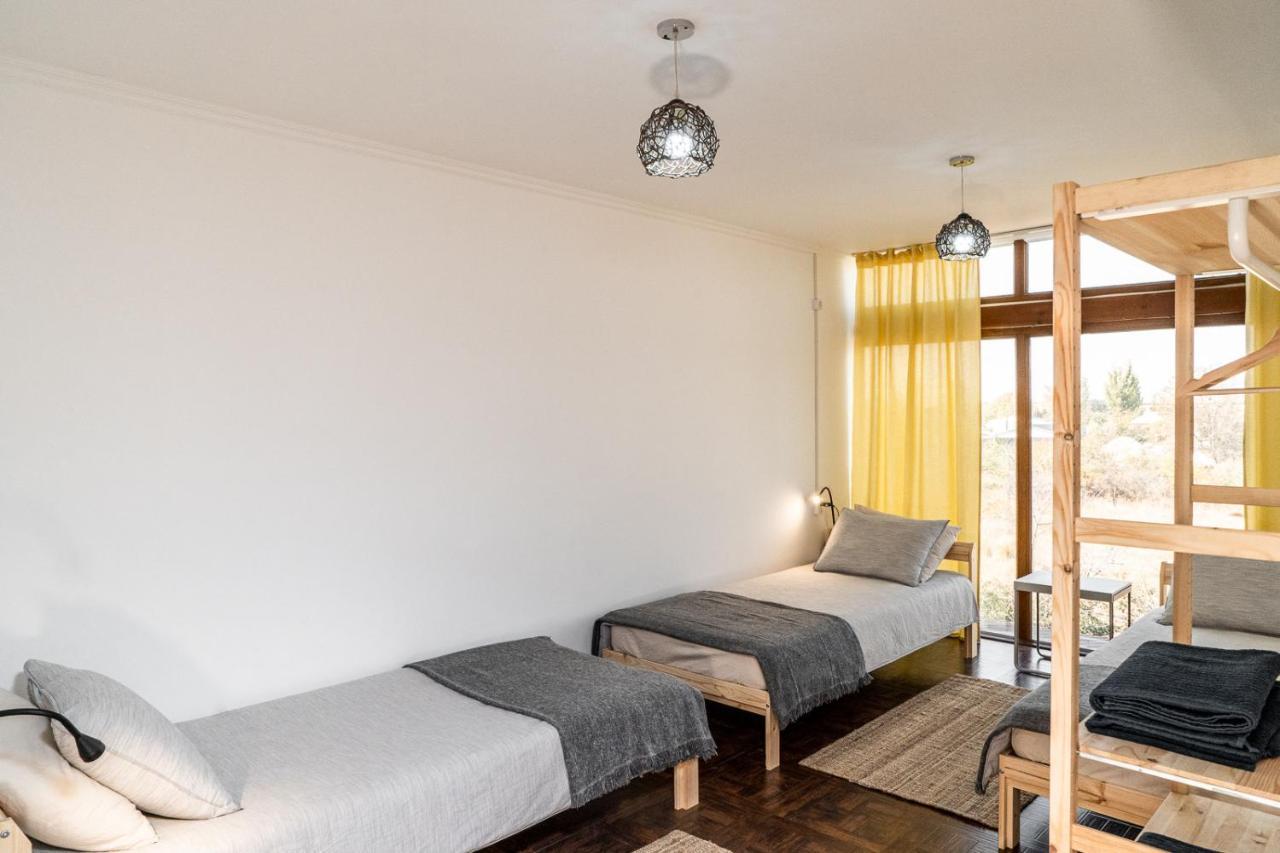 Modern Loft Lighthouse Hostel Karakol Luaran gambar